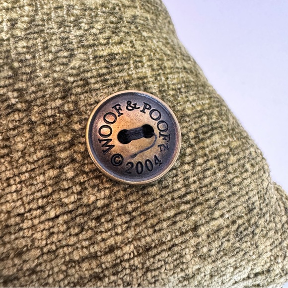 Woof & Poof Large Halloween Cat with Music Box - Picture 6 of 6